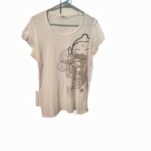 Casual White Short Sleeve Tee with Artistic Graphic